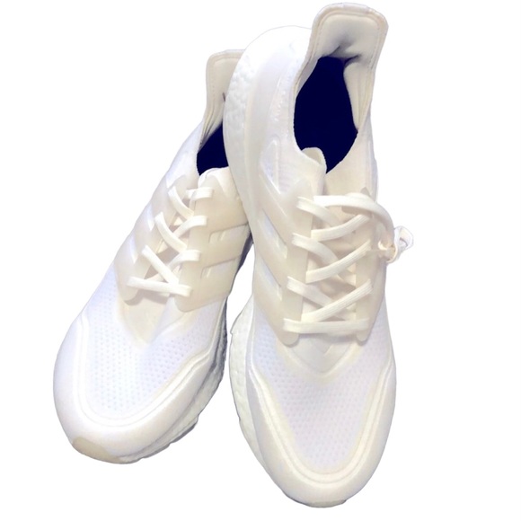 adidas Shoes - NWOT Women’s Adidas Ultraboost